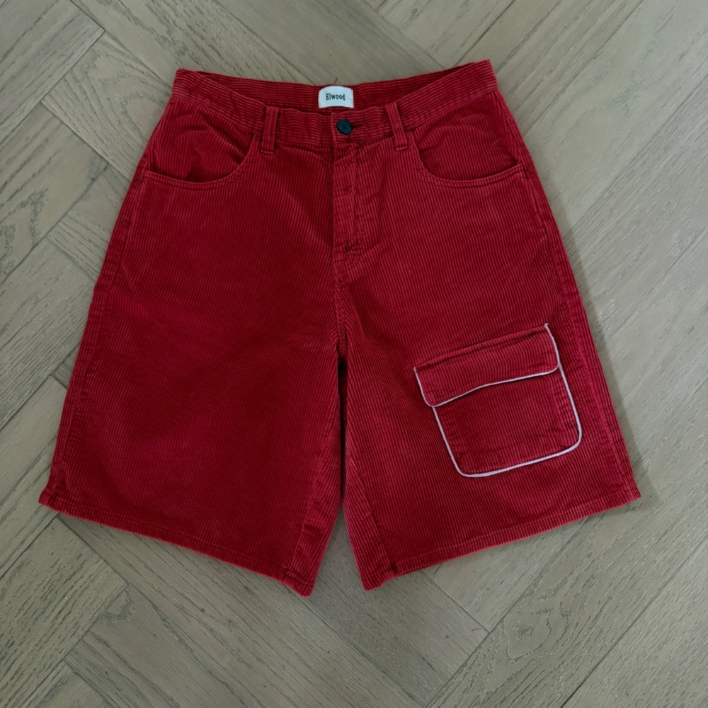 ELWOOD BAGGY CORDUROY SHORTS SIZE 30